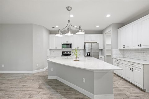 Touwnhouse à vendre à Riverview, Floride: 4 chambres, 243.22 m2 № 1910866 - photo 6