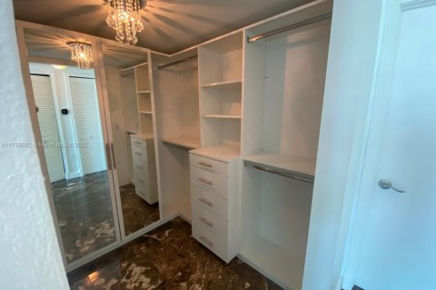 Condominio en venta en Miami, Florida, 1 dormitorio, 73.49 m2 № 1730942 - foto 4