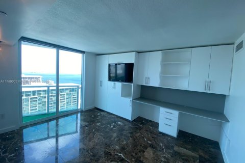 Condominio en venta en Miami, Florida, 1 dormitorio, 73.49 m2 № 1730942 - foto 2