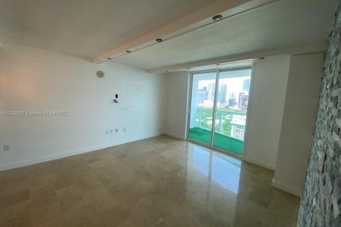 Condominio en venta en Miami, Florida, 1 dormitorio, 73.49 m2 № 1730942 - foto 3