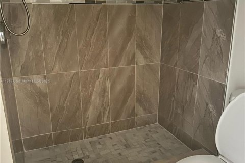 Copropriété à louer à Greenacres, Floride: 2 chambres, 79.43 m2 № 1974787 - photo 8