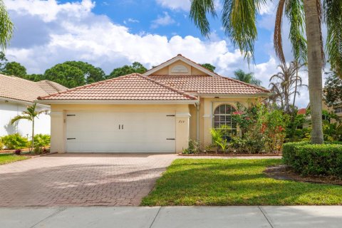 House in Port St. Lucie, Florida 3 bedrooms, 147.44 sq.m. № 2170097