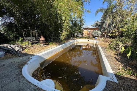 House in Saint Petersburg, Florida 3 bedrooms, 134.89 sq.m. № 1789861 - photo 25