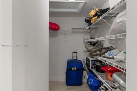Condo in West Palm Beach, Florida, 1 bedroom  № 1867212 - photo 19