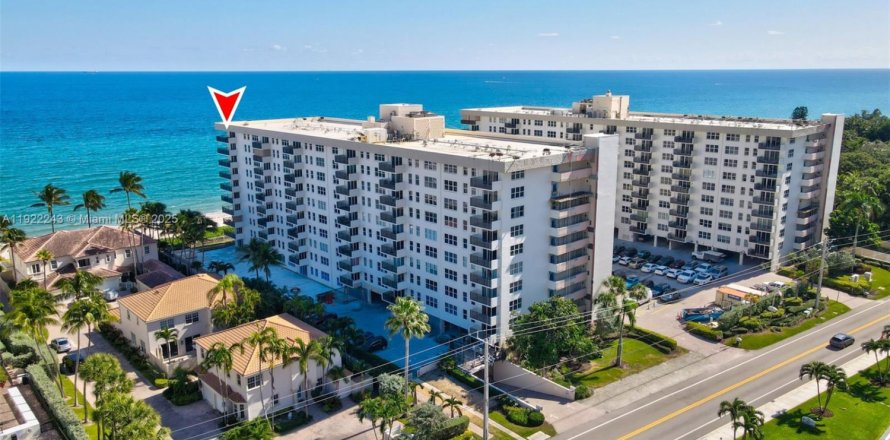 Condo à Hillsboro Beach, Floride, 2 chambres № 1977099