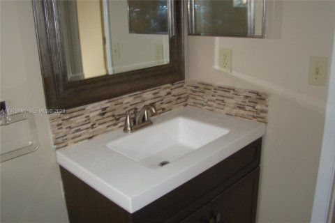 Снять в аренду виллу или дом в Дейви, Флорида 2 спальни, 144.37м2, № 2046175 - фото 7