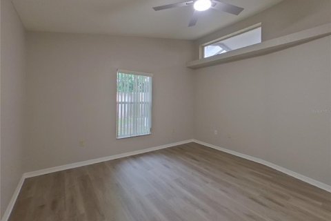 Villa ou maison à louer à Plant City, Floride: 3 chambres, 124.95 m2 № 2119120 - photo 8