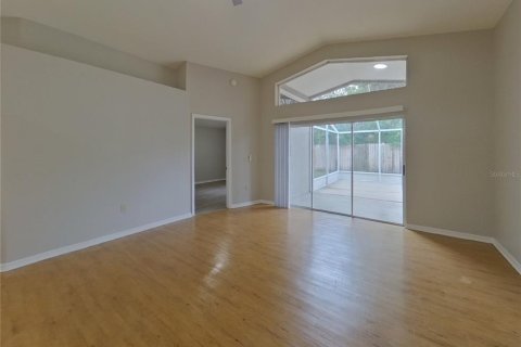 Villa ou maison à louer à Plant City, Floride: 3 chambres, 124.95 m2 № 2119120 - photo 2