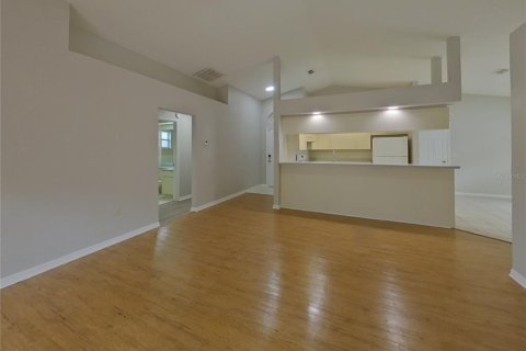 Villa ou maison à louer à Plant City, Floride: 3 chambres, 124.95 m2 № 2119120 - photo 3