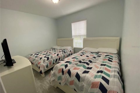 Casa en alquiler en Kissimmee, Florida, 5 dormitorios, 191.29 m2 № 1805520 - foto 26