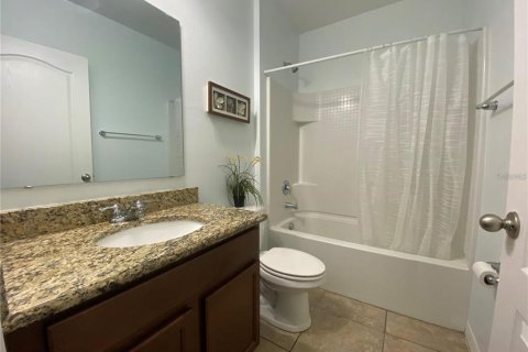 Casa en alquiler en Kissimmee, Florida, 5 dormitorios, 191.29 m2 № 1805520 - foto 28