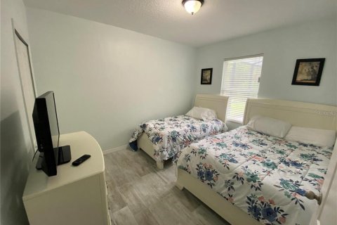 Casa en alquiler en Kissimmee, Florida, 5 dormitorios, 191.29 m2 № 1805520 - foto 22