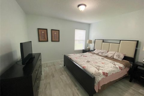 Casa en alquiler en Kissimmee, Florida, 5 dormitorios, 191.29 m2 № 1805520 - foto 24