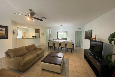 Casa en alquiler en Kissimmee, Florida, 5 dormitorios, 191.29 m2 № 1805520 - foto 7