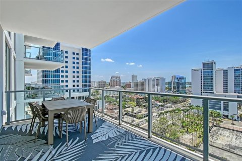Condo in Sarasota, Florida, 2 bedrooms  № 1754706 - photo 10