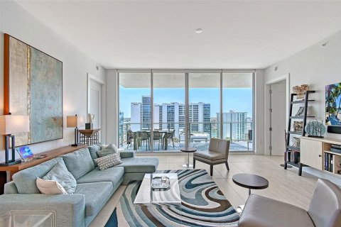 Condo in Sarasota, Florida, 2 bedrooms  № 1754706 - photo 5