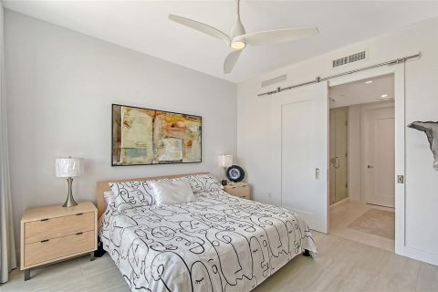 Condo in Sarasota, Florida, 2 bedrooms  № 1754706 - photo 22