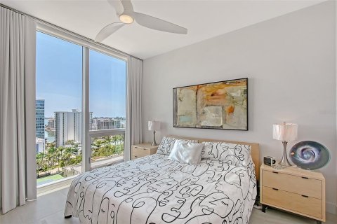 Condo in Sarasota, Florida, 2 bedrooms  № 1754706 - photo 23