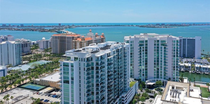 Condominio en Sarasota, Florida, 2 dormitorios № 1754706