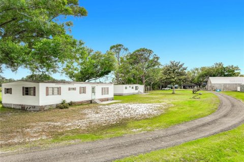 Commercial property in Mount Dora, Florida 204.38 sq.m. № 2212448 - photo 15