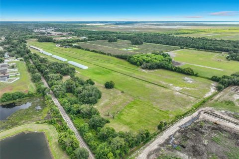 Commercial property in Mount Dora, Florida 204.38 sq.m. № 2212448 - photo 25
