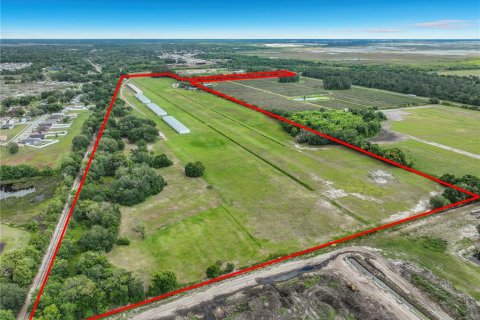 Commercial property in Mount Dora, Florida 204.38 sq.m. № 2212448