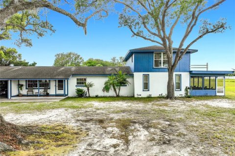 Commercial property in Mount Dora, Florida 204.38 sq.m. № 2212448 - photo 2