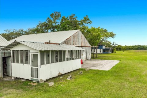 Commercial property in Mount Dora, Florida 204.38 sq.m. № 2212448 - photo 17