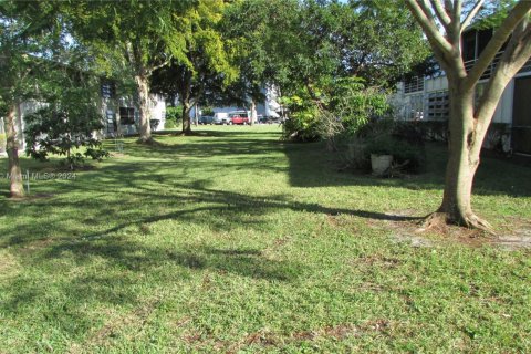Condominio en venta en Deerfield Beach, Florida, 2 dormitorios, 76.18 m2 № 1710442 - foto 26