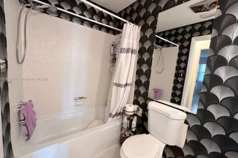 Купить кондоминиум в Бойнтон-Бич, Флорида 2 спальни, 102.56м2, № 2054190 - фото 21