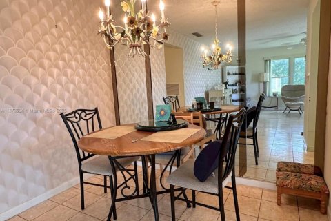 Купить кондоминиум в Бойнтон-Бич, Флорида 2 спальни, 102.56м2, № 2054190 - фото 8