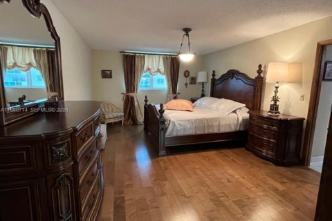 Купить кондоминиум в Холливуд, Флорида 2 спальни, 128.76м2, № 2043916 - фото 13