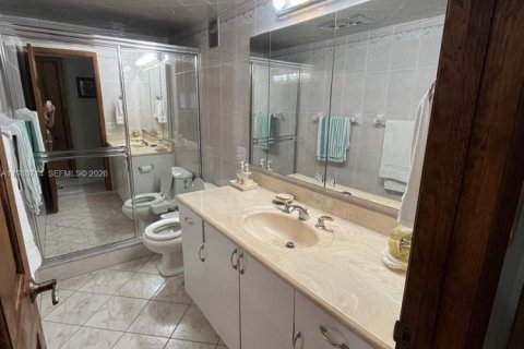 Купить кондоминиум в Холливуд, Флорида 2 спальни, 128.76м2, № 2043916 - фото 16