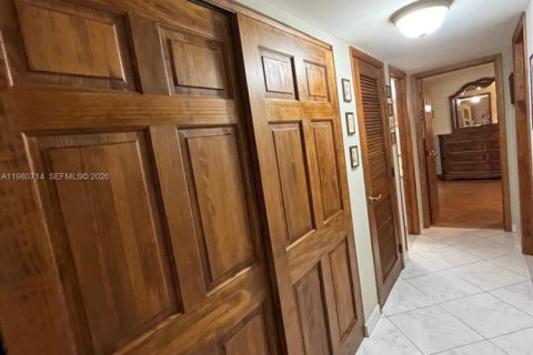 Купить кондоминиум в Холливуд, Флорида 2 спальни, 128.76м2, № 2043916 - фото 11