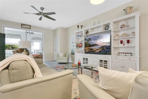 Casa en venta en Leesburg, Florida, 3 dormitorios, 203.27 m2 № 1904835 - foto 4