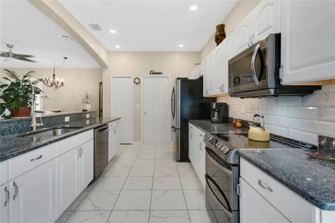 Casa en venta en Leesburg, Florida, 3 dormitorios, 203.27 m2 № 1904835 - foto 8