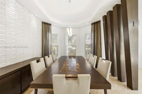 Купить виллу или дом в Холливуд, Флорида 5 спален, 400.87м2, № 2079603 - фото 16