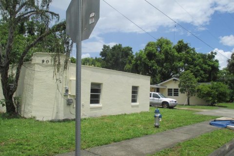 House in Orlando, Florida 6 bedrooms, 178.09 sq.m. № 1800591 - photo 5