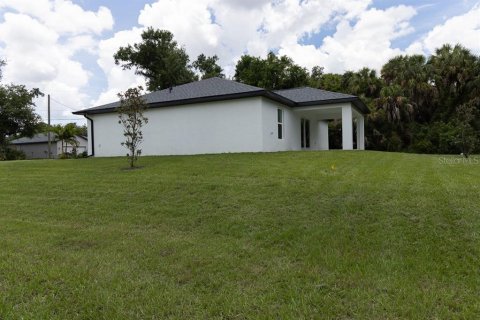 Villa ou maison à louer à North Port, Floride: 4 chambres, 144.65 m2 № 2329655 - photo 6