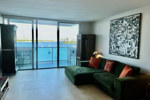 Condominio en alquiler en Miami Beach, Florida, 1 dormitorio, 77.76 m2 № 2017838 - foto 3