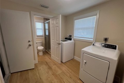 House in Port Charlotte, Florida 2 bedrooms, 102.47 sq.m. № 1771581 - photo 14