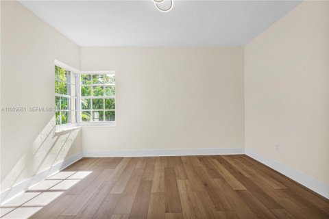 Снять в аренду виллу или дом в Майами, Флорида 2 спальни, 159.33м2, № 1989935 - фото 14