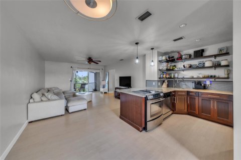 Condominio en venta en Fort Lauderdale, Florida, 2 dormitorios, 90.77 m2 № 2190176 - foto 4