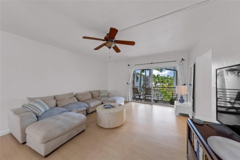 Condominio en venta en Fort Lauderdale, Florida, 2 dormitorios, 90.77 m2 № 2190176 - foto 15