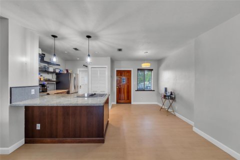 Condominio en venta en Fort Lauderdale, Florida, 2 dormitorios, 90.77 m2 № 2190176 - foto 8