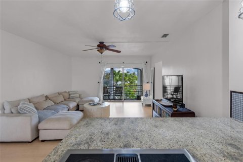 Condominio en venta en Fort Lauderdale, Florida, 2 dormitorios, 90.77 m2 № 2190176 - foto 11