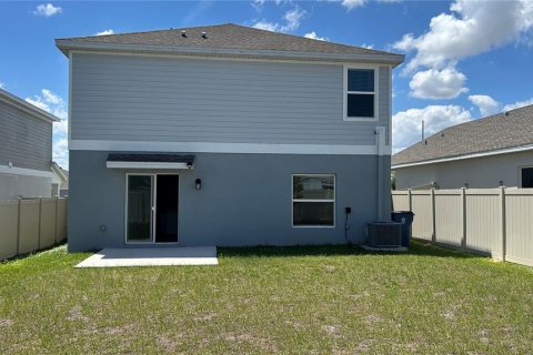 House in Haines City, Florida 4 bedrooms, 190.26 sq.m. № 2197333 - photo 24