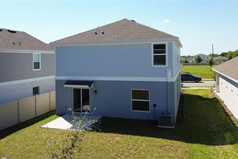 House in Haines City, Florida 4 bedrooms, 190.26 sq.m. № 2197333 - photo 19