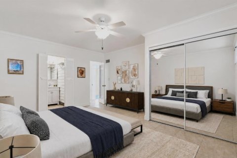 Condo in Hollywood, Florida, 1 bedroom № 2087959 - photo 11