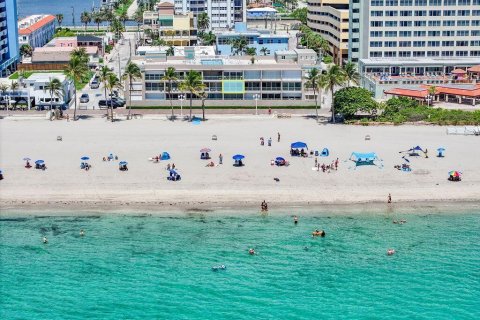 Condo in Hollywood, Florida, 1 bedroom № 2087959